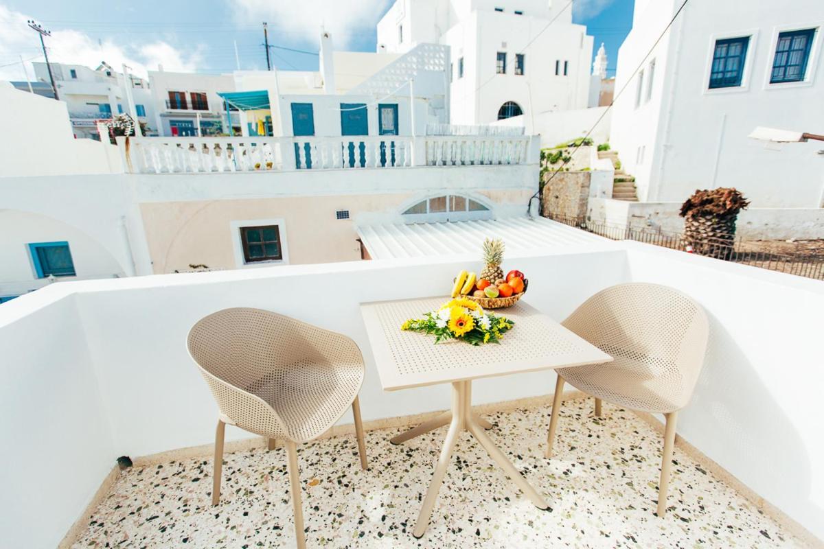 Floresita Apartment Фира Екстериор снимка